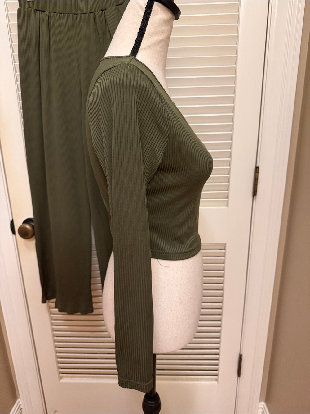 Ekouaer Lounge Set for Women: 2 Piece Ribbed Knit Outfit in Army Green, Size Med - Picture 9 of 15